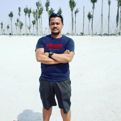 Menulislah agar dipahami, bicaralah supaya didengarkan, dan membacalah untuk mengembangkan diri.