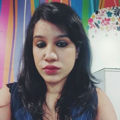 A mother, a dreamer, a thinker, content writer and a digital thinketeer