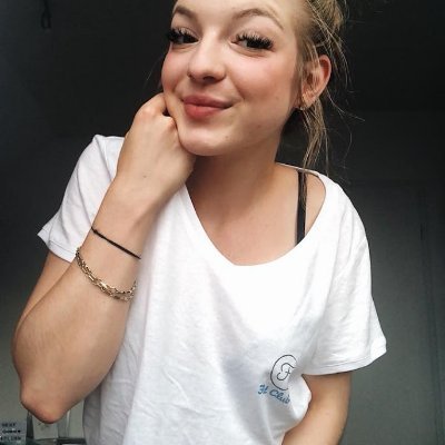 camillebosh123's profile picture. je recherche du serieux ☺ ♥