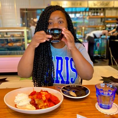 📍Miami, FL 🌸 Dominique 👩🏽‍💻 Travel Blogger ✈️ Travel Hacks & Tips + Foodie