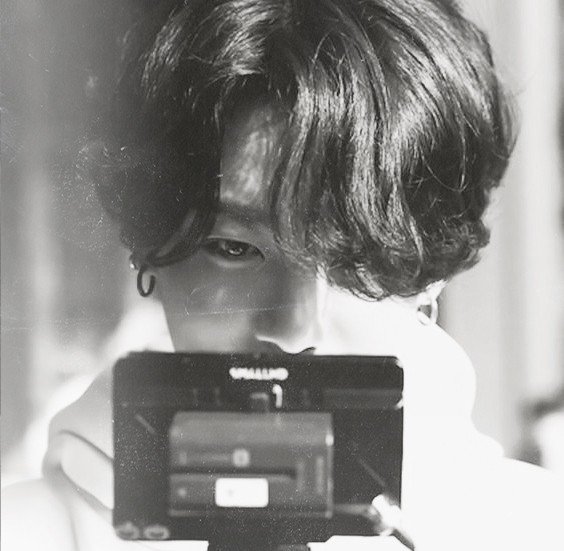 cielado's profile picture. ⠀𝐕𝐚𝐥𝐢'𝒶𝓃𝓉, fr. London. 𝟿𝟺': 棕褐色. Lyricist immersed in romanticism, dawn of 𝘂𝗻𝗽𝗿𝗲𝗱𝗶-ctable spells & navigating musical passion.— une(📷)'𝗴𝘆.