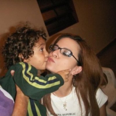 Yesy's profile picture. Librarian, Instructional Designer - Distance Education, & Pet Lover 🐱🖤🐶