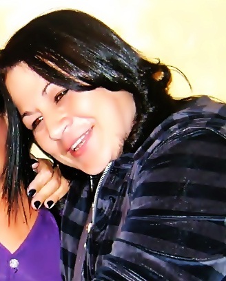 Sou estrovertida, sinpaticaa é eu acho que souu (rs) , Timidaa! Quer saberr  Me add no orkut : http://t.co/kDewYsEUZB