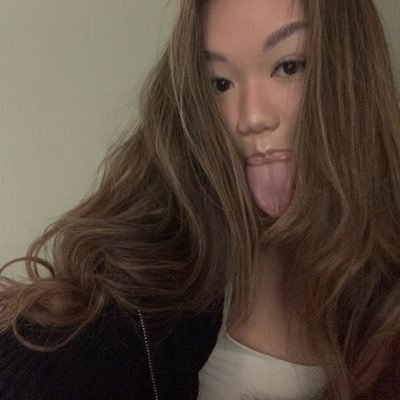 IysIovesu's profile picture. 