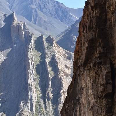 Geólogo de la Universidad de Chile y estudiante de doctorado en Syracuse University.

Andean tectonics.