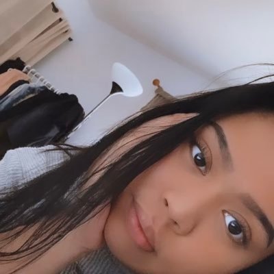 chstinee's profile picture. 27