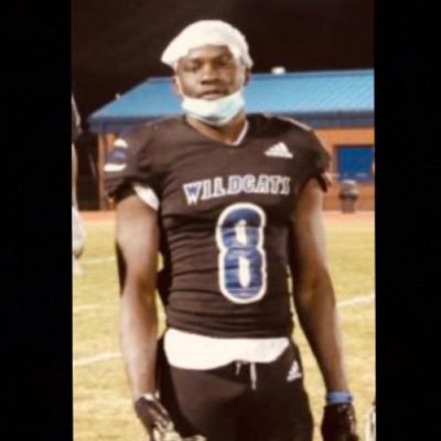 c/o 2022 @AHSfootball (DB/RB)5’10 170lbs|40: 4.51 GPA: 3.52 | track and field (200m 400m)