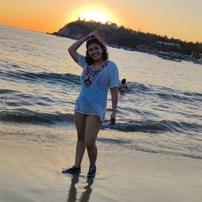 MedicenAmai's profile picture. Ama... que?

 |CDMX|23|
👑 Belieber