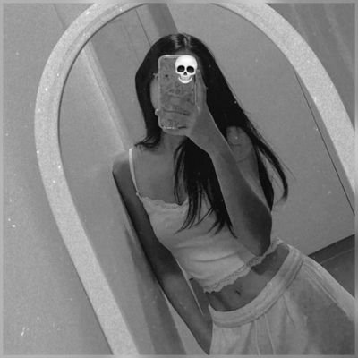 shineyy37621625's profile picture. 🦋