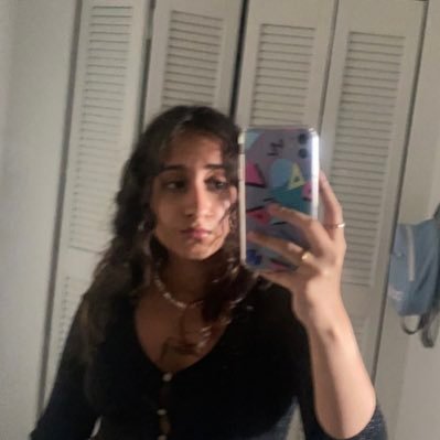 khu3hikapoor's profile picture. 