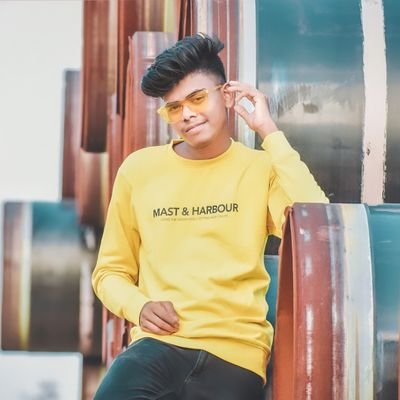 Dev7Mr's profile picture. 