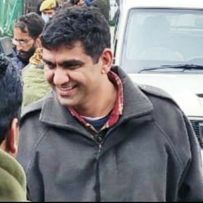 Lawyer By Qualification || Social Servant By Passion || DDC Tangmarg By Profession || Youth Vice President @apnipartyonline 
|| Tangmarg Always First