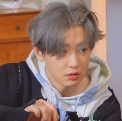 Prettyloeyyyy's profile picture. 