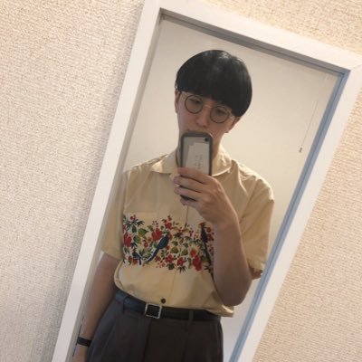 ex @oscilloscope000のギターボーカルでした。@teiichi_bandのベースです。連絡は、satoryota0519@gmail.com 弾き語りなど誘ってください🥺高円寺のスタジオコヤーマで店長をしておりました☺️今は横浜のカミナリギターズで店長をしてます⚡️@KAMINARI_SATO
