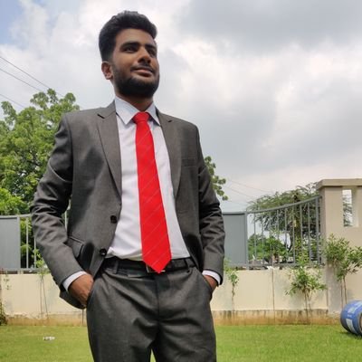 SmilinG_e_y_e_s's profile picture. 