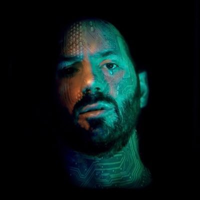 Where #synthwave meets #postrock, euphoric melancholia ensues. 🌈 Joyful introvert. New album OUT NOW.