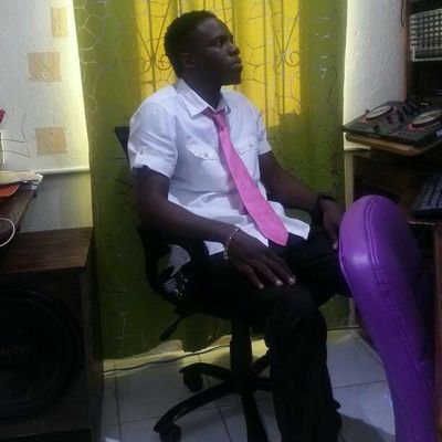 BrowneKeniel's profile picture. Husband, Farhter, Minister Of The Gospel,  Barber, Selecta