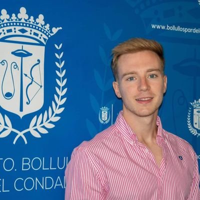 Graduado CCAFD. Máster de Enseñanza. Máster Actividad Física y Salud. Profe de EF. Concejal de Deportes, Educación y Juventud.