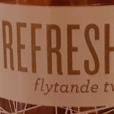 det behövs en som står med båda fötterna i myllan bland alla flummare. följer oftast tillbaks
