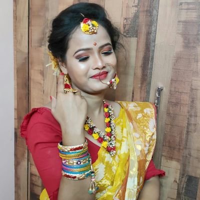 FBarui's profile picture. makeup artist & beauticia💇💆👌💋💄👠