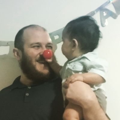Comrak's profile picture. Venezuelan by chance, father by choice, developer by serendipity and clown just for fun