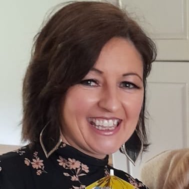 Irish☘️ | happily married with 2 beautiful children 🎗SNA | self published Fantasy author of The Protector trilogy 📚 ✍🏻 #amwriting