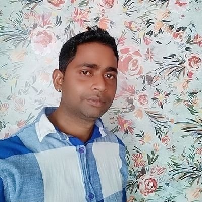 मेरे किरदार से वाकिफ़ होने की कोशिश मत करो।
मुझे समझने में दिल लगता है,और तुम दिमाग वाले हो।।
मैं हूं अंबेडकर