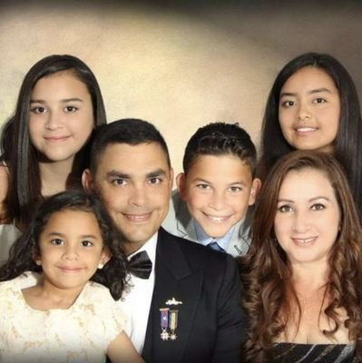 nestor2704's profile picture. Defensor de la Patria y la Verdad, Prof. en C. Navales y Administrador.
Esp. en Pol. y Estrat. Marítima, Seg. y Def. Nacional. Cons. en Seg. Privada. Uribista.