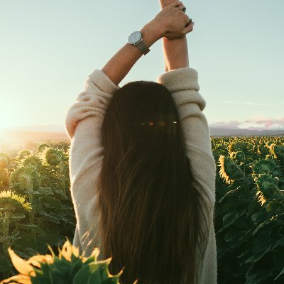 No a la guerra. Paz y Libertad para el mundo. Políticos honestos. Elijo justicia, democracia y unión. Amo la belleza 🌟, la comida 😋 y la vida 🌎