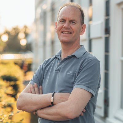 HenkdeGroot12's profile picture. Uitvaartondernemer