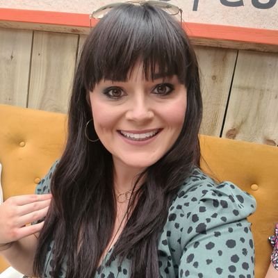 Dog mom to Teddy, musical lover, shopaholic! Fat thumbs...expect typos 🤣
