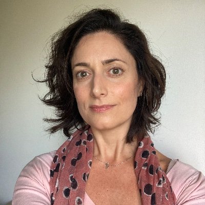 Consultora em sustentabilidade - Multiplicadora B Mentora para empresas e profissionais em transição de carreira, designer circular e faz tudo no @sustentaoque