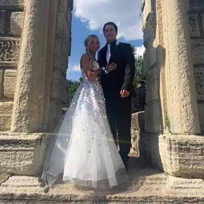 SamWielgus's profile picture. Freshman at LCCC🏒⛳️|Karlin ❤️🥰💍