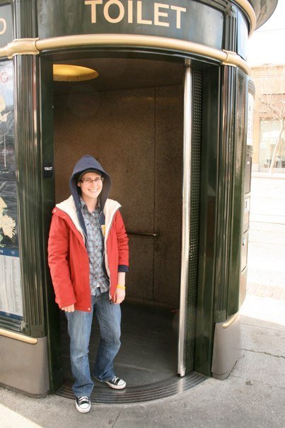 Jen Levine Profile