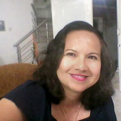 Productividad es desarrollo. Profesión Ing. Comercial.
