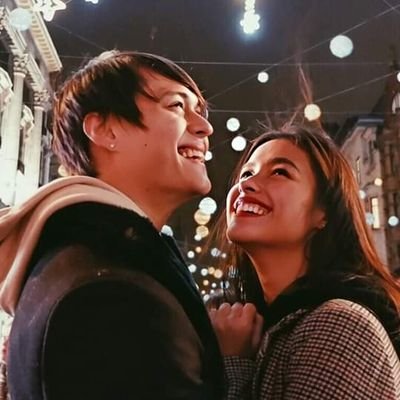 LizQuen.2014 🍏🍓🥭🍎

                      
             Keep your eyes on the stars and your feet on the ground.

-Theodore Roosevelt