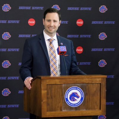 Director of Athletics. Christian. Husband to Elizabeth. Father to Emerson, Elijah & Easton (EAD). J.O.Y. Instagram: @jeramiahdickey #BleedBlue #WhatsNext 🙏🏼🎓