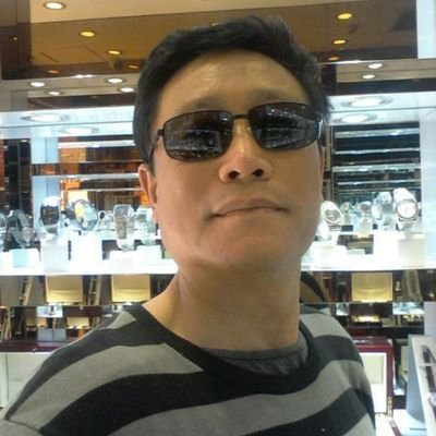 PhoenixKanfu's profile picture. Please Pay Attation to ZGL(中国龙) created by Mr.Xie Yusheng(谢玉胜). 
 Addr.:
0xfc15a884471163f2dac5169159b04f1e9d6b1698

Btok电报群搜索：ZGL社区