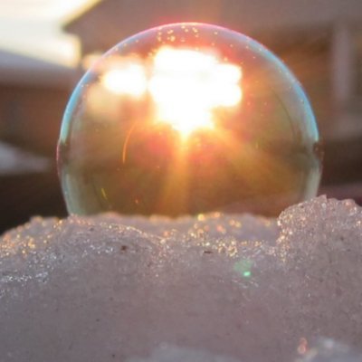 LaboratoriodeA9's profile picture. El Laboratorio es el lugar para compartir nuevas fórmulas para la reconexión con la naturaleza a través del arte dentro del ámbito educativo. #educaralairelibre