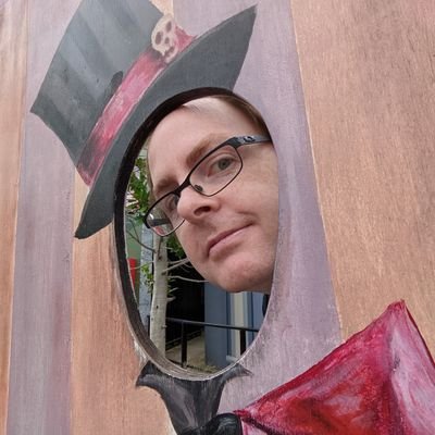 pneuman42's profile picture. Systems engineering manager at @bandcamp/Epic Games; also pun retweets and Australian politics