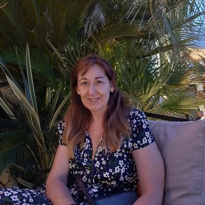 Maestra de Primaria. Cinéfila del cine clásico. Amante de la Historia y el Arte.Lectora de novela H. Apasionada de Madrid. Fibromialgia. 💜 #niunosniotros
