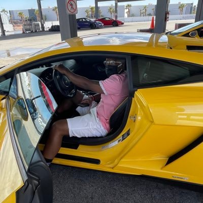 TheRanFam1's profile picture. #blacklove #hubbyandwifey #funtimes #millenials #pranksters #himandi❤️ Subscribe to our Youtube channel TheRanFam