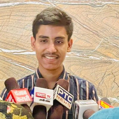 President, Students’ Union Society, St. Stephen’s college || CBSE National Topper (2019 & 2021) || National level cricketer