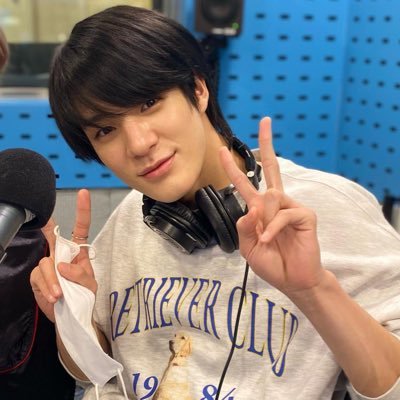 เป็นติ่งหลายด้อม ;-; 王一博 ɪ ᴡɪʟʟ ᴀʟsᴏ ᴡɪsʜ ʏᴏᴜ ʜᴀᴘᴘɪɴᴇss ᴇᴠᴇʀʏ ᴅᴀʏ ♡ ꒰ @BTS_twt ꒱