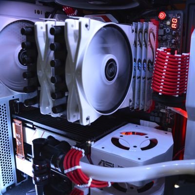 Technical PR of ASUS UK handing LCD, VGA, MB and Gaming Gear

Also a dad of 3 whom are autistic (learning new worlds every day) and a nerd at heart