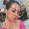 ParaSocialista's profile picture. dumb bangs with a heart of gold 💛