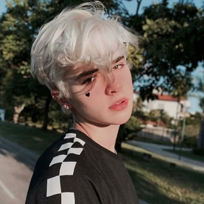 ZeroIsHorny's profile picture. He/him + it/its |

18+ | Rp account | Minors dni