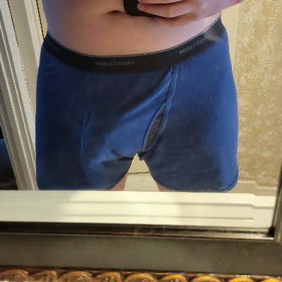 26yr bi alpha dom top who loves fucking slutty sub bottoms and bitches. Into verbal, domination, slapping, spitting, and breeding.
DMs open, ass/pussy pics+