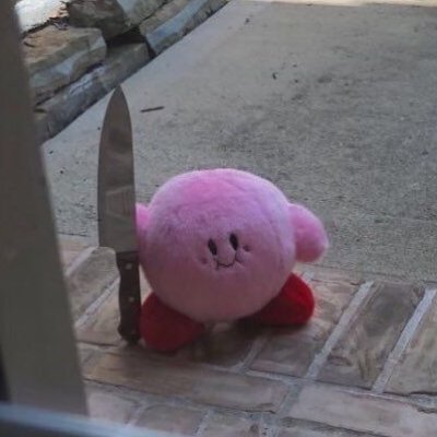 the_queerdo's profile picture. a queer, depressed bitch that is obsessed with books and tv shows