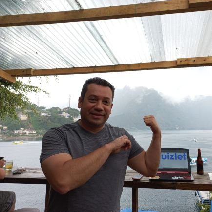 raulesrueda's profile picture. #SoyChapinConConcienciaSocial